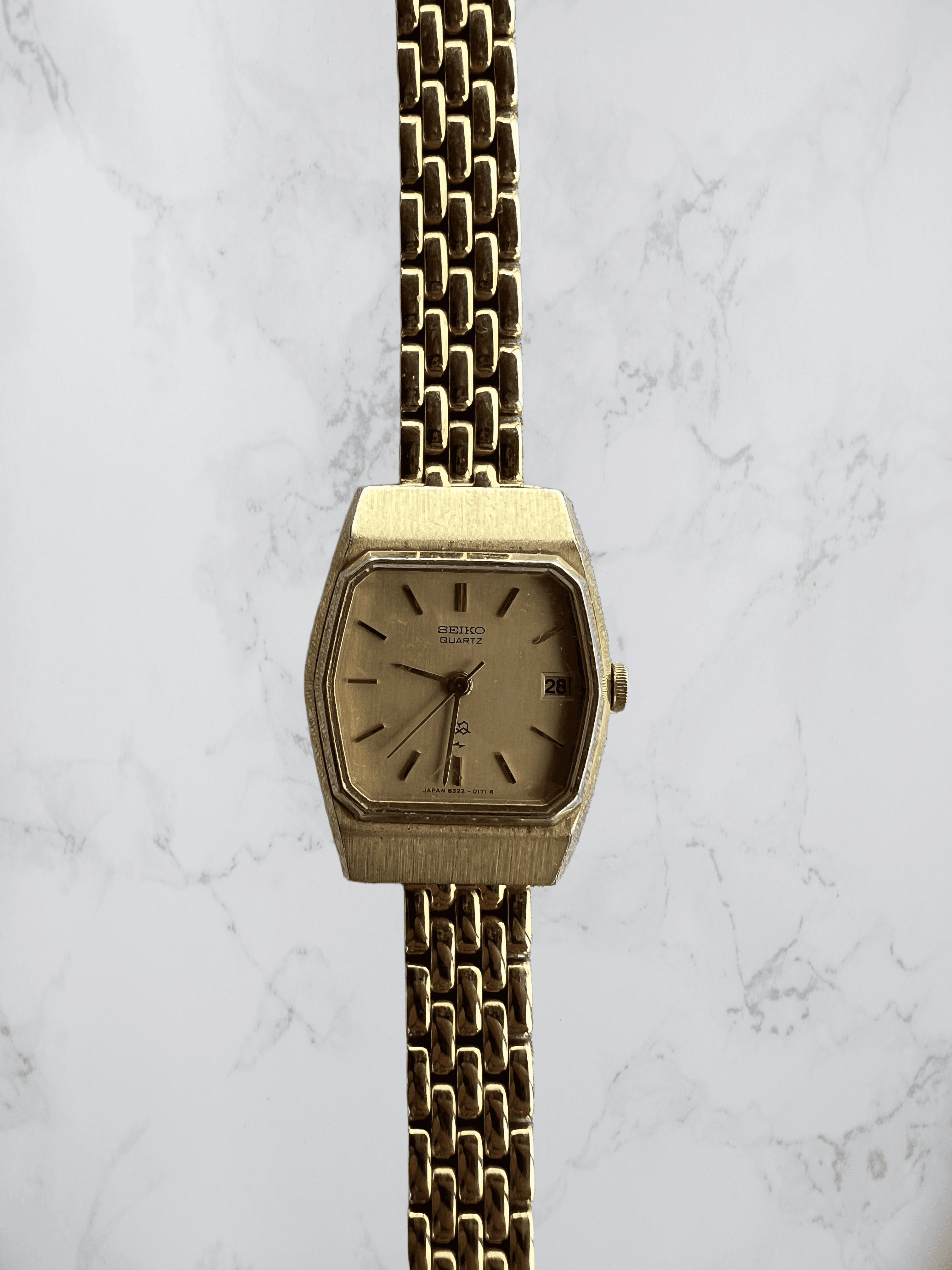 Gullfarget Seiko Dameklokke