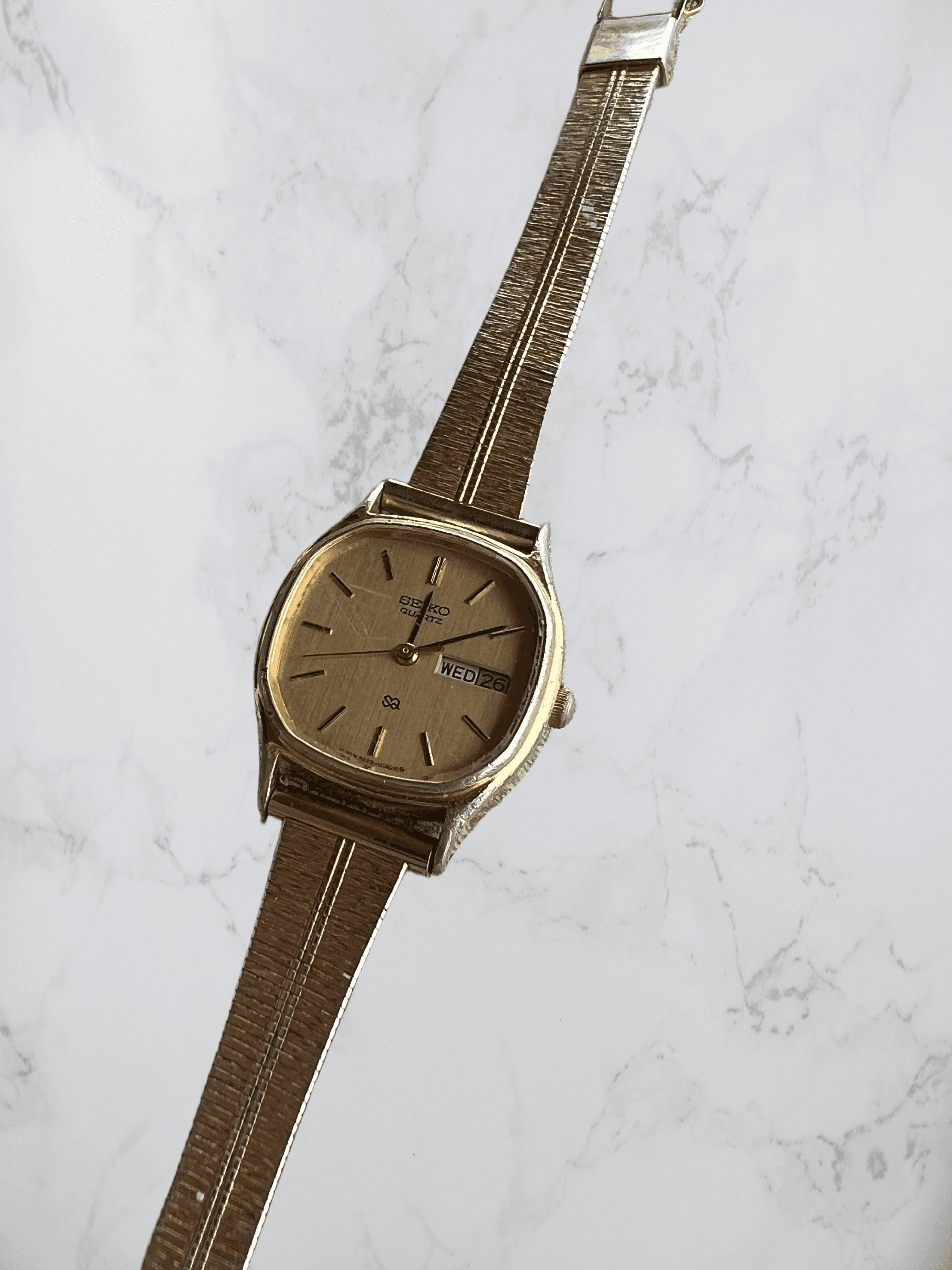 Gullfarget Seiko Dameklokke