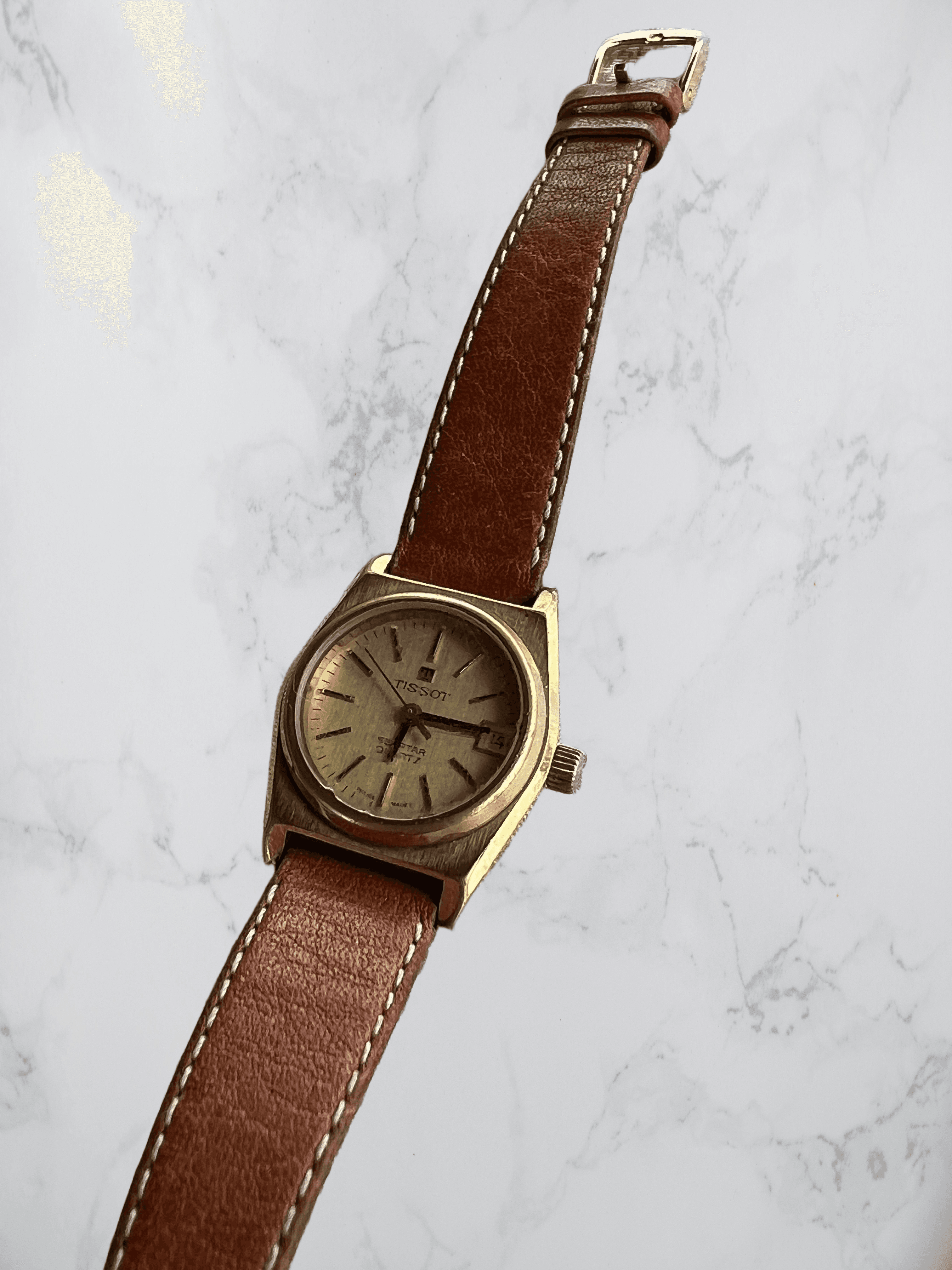Gullfarget Tissot Dameklokke